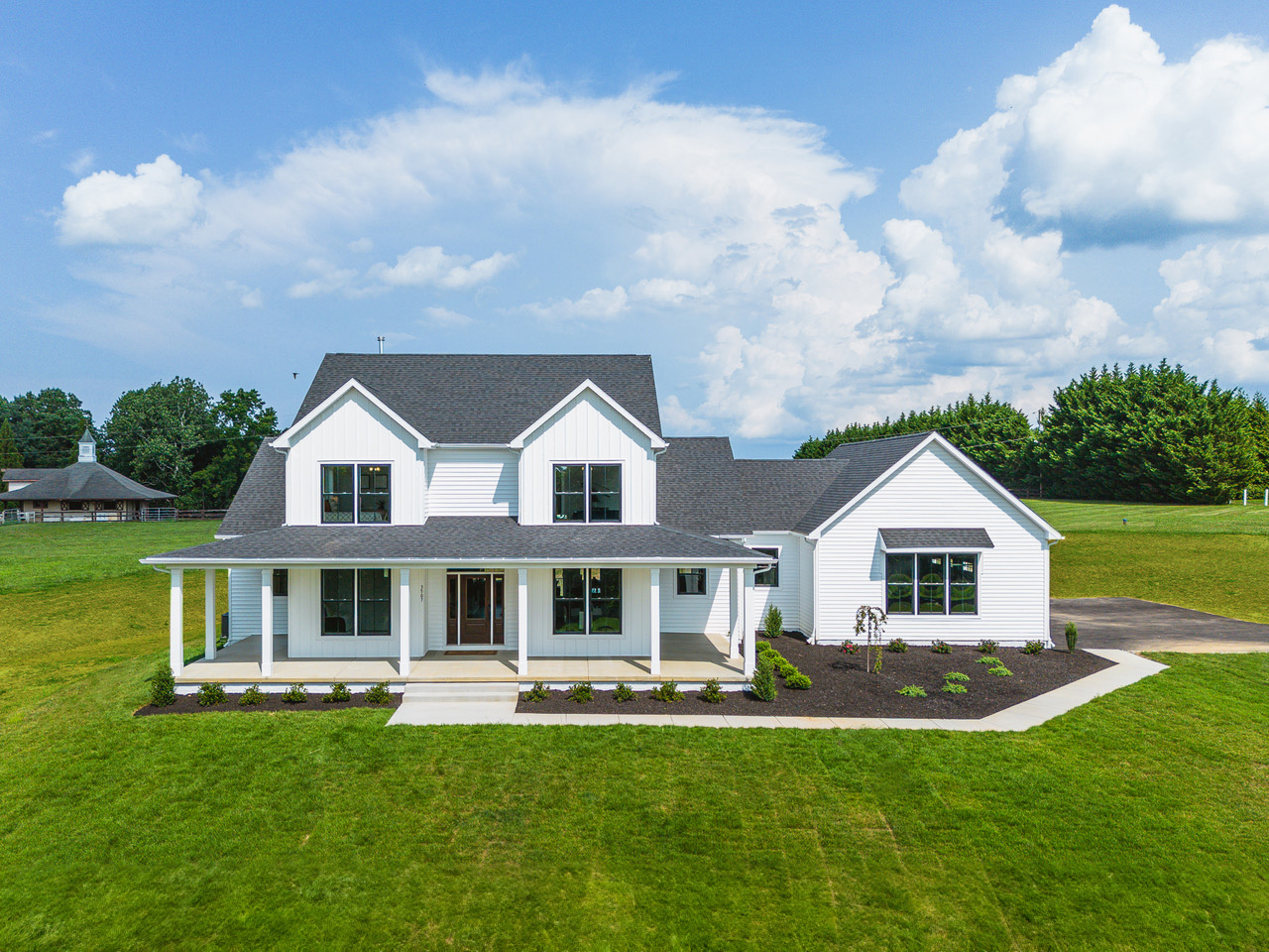 Georgia Farmhouse 3507 N Furnace Rd front exterior