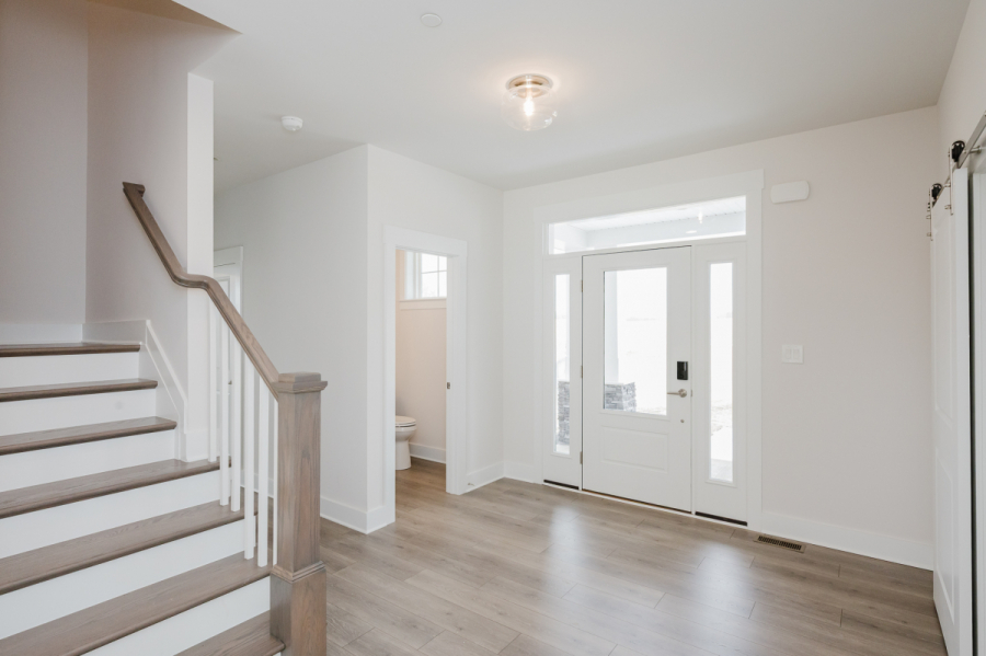 1605_Oakland_reshoot-1