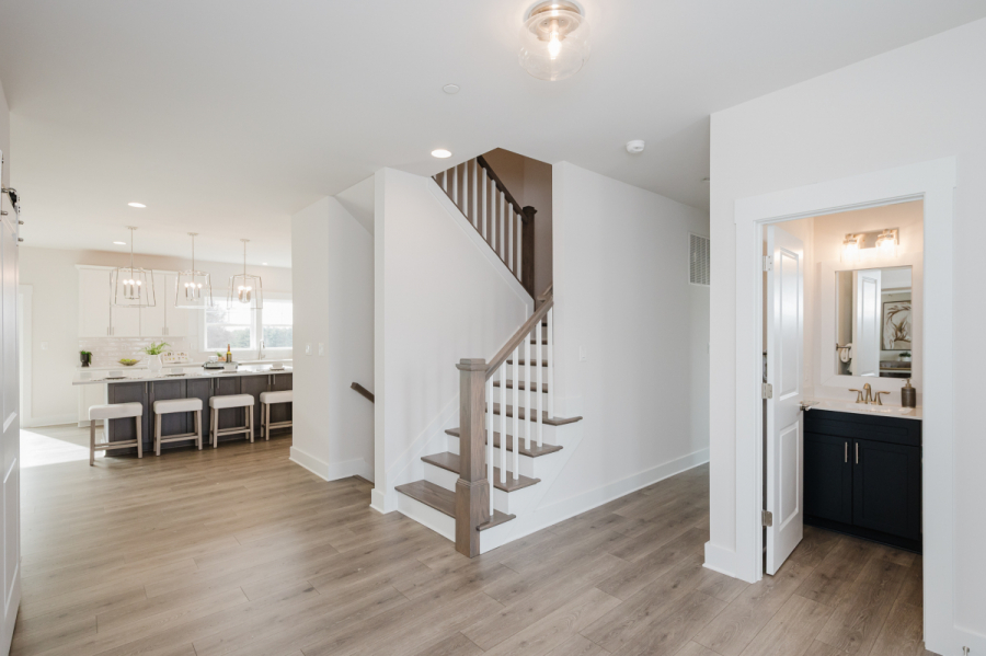 1605_Oakland_reshoot-2