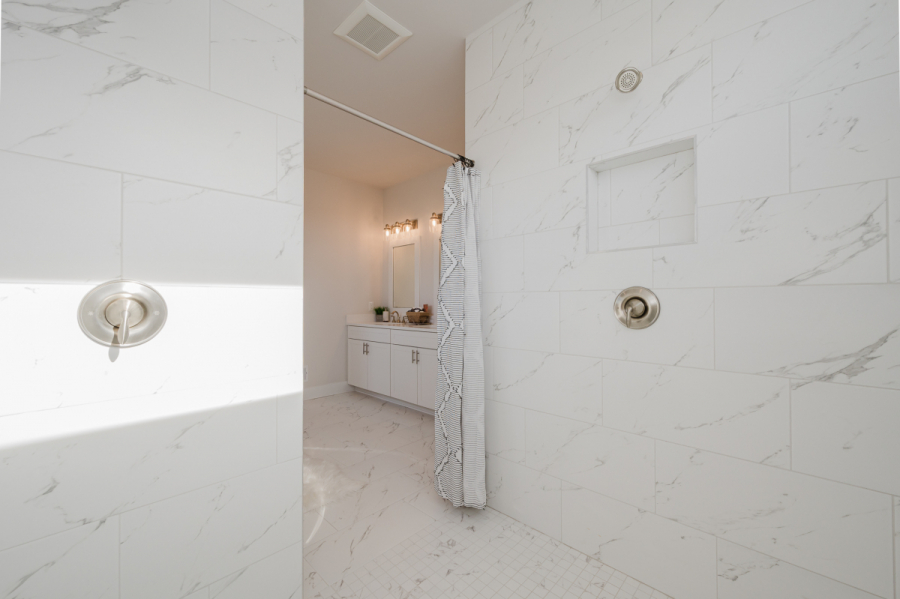 1605_Oakland_reshoot-34